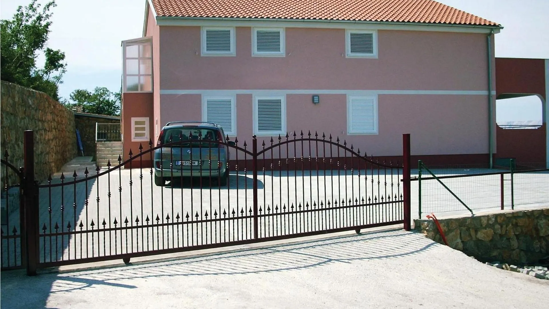 2 Bedroom Lovely Apartment In Klenovica 0*,  Kroatien